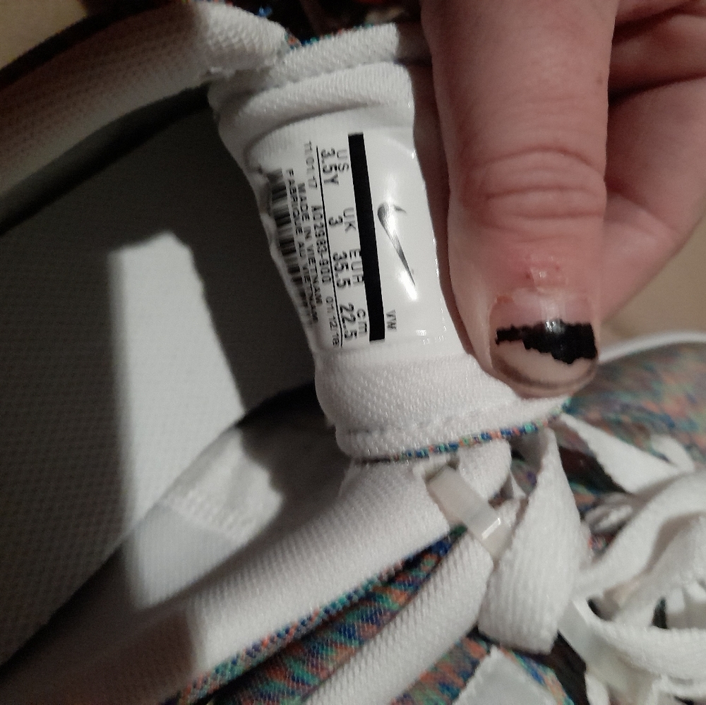 Girl sneakers - Picture 3 of 5